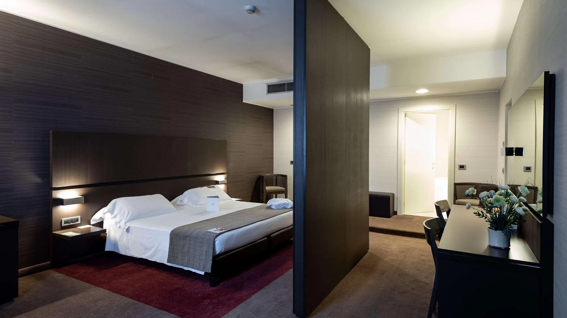 Best Western Plus Hotel Monza e Brianza Palace Cinisello Balsamo 4*,